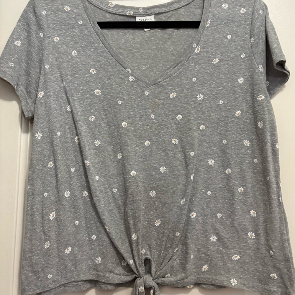 ELF Gray Tie-Front Short Sleeve Tee - Picture 2 of 5